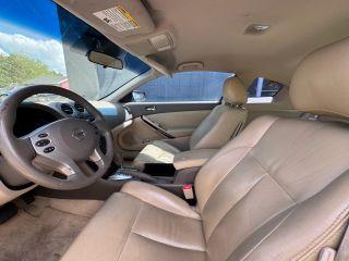 Nissan Altima - Thumbnail 5