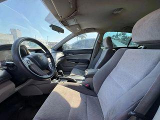 Honda Accord - Thumbnail 4