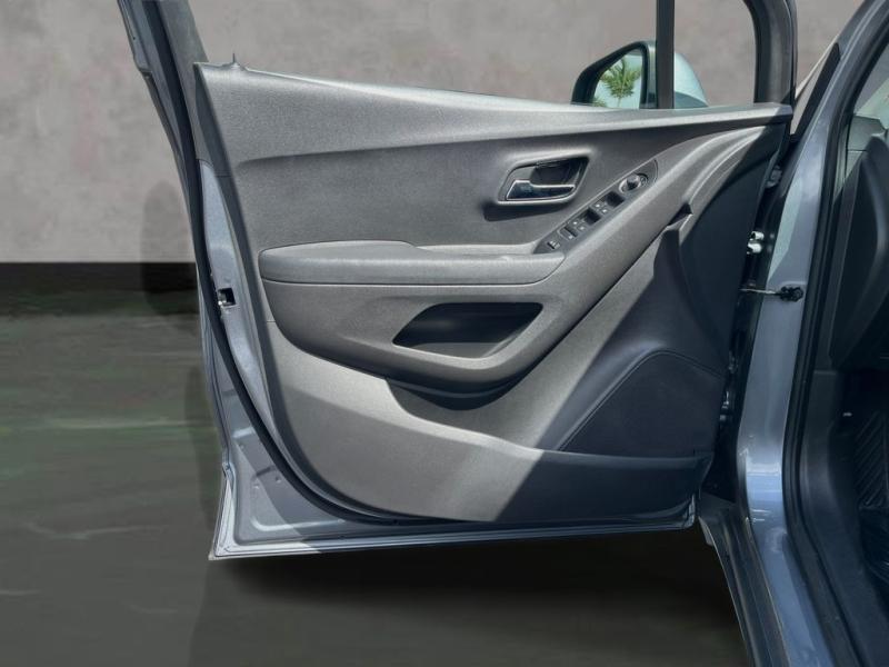 Chevrolet Trax Ls - Thumbnail 10