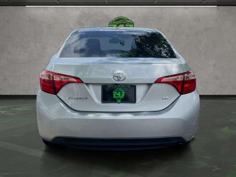Toyota Corolla Le - Thumbnail 5