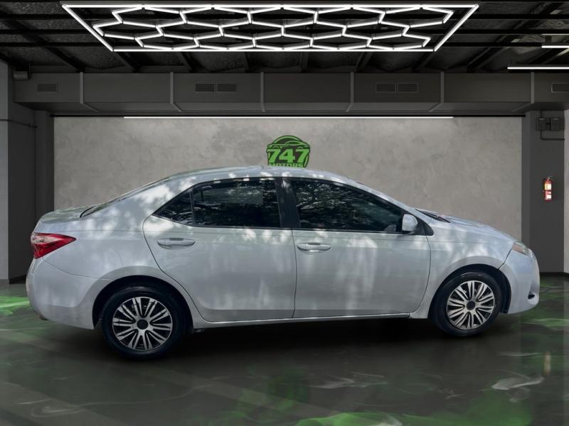 Toyota Corolla Le - Thumbnail 7