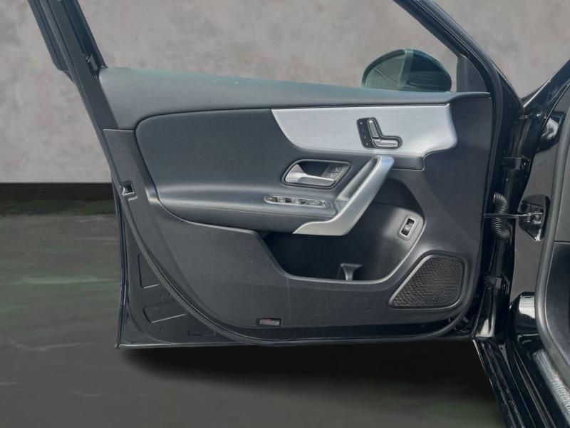 Mercedes-Benz A-Class A 220 - Thumbnail 10