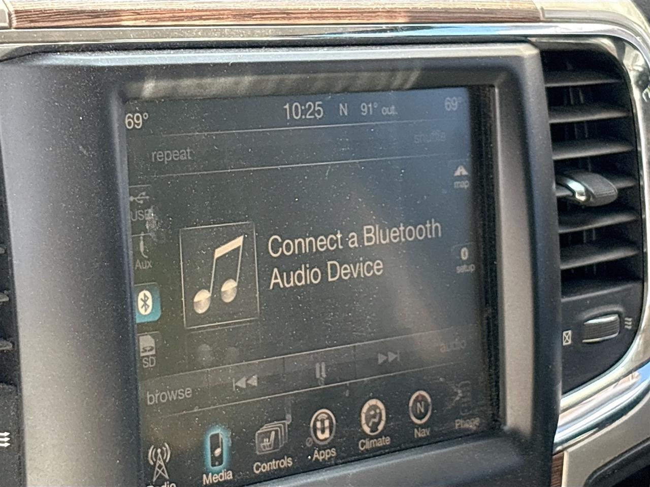 Ram 15004Wd Crew Cab 140.5" Laramie - Thumbnail 15