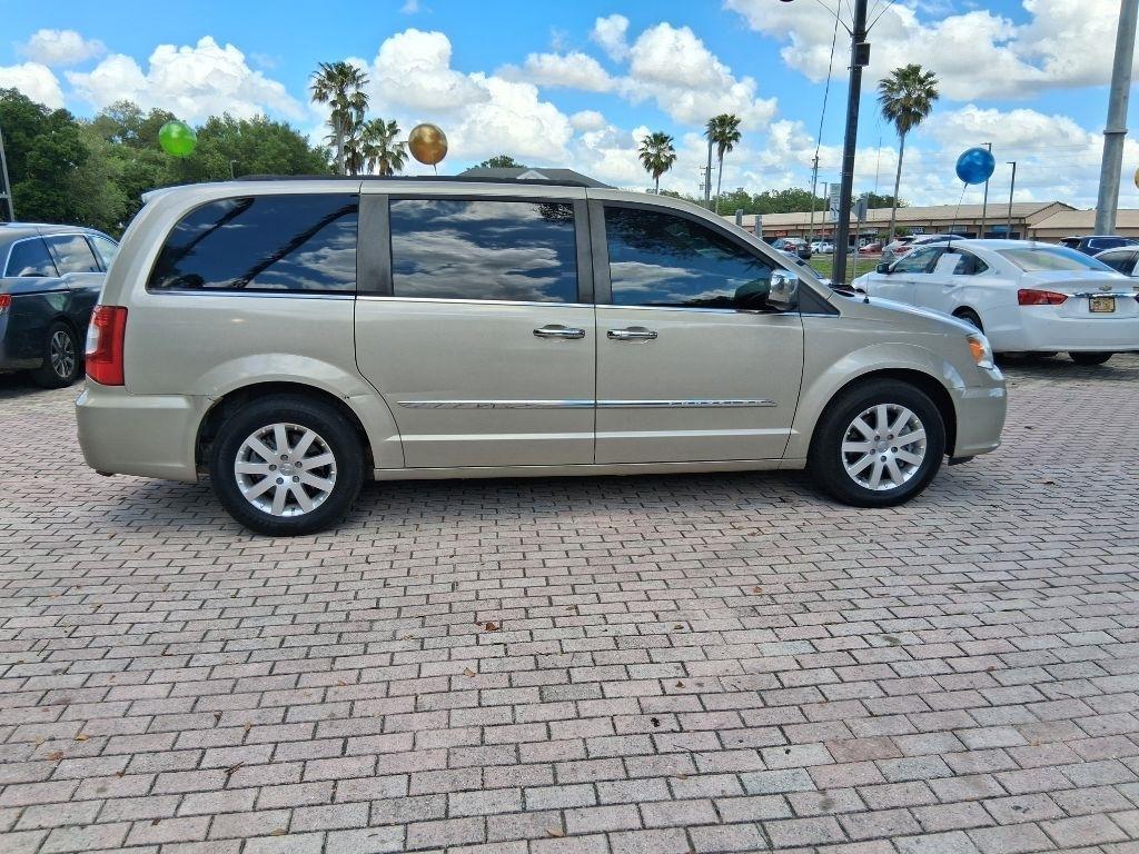 Chrysler Town & Country4Dr Wgn Touring - Thumbnail 9