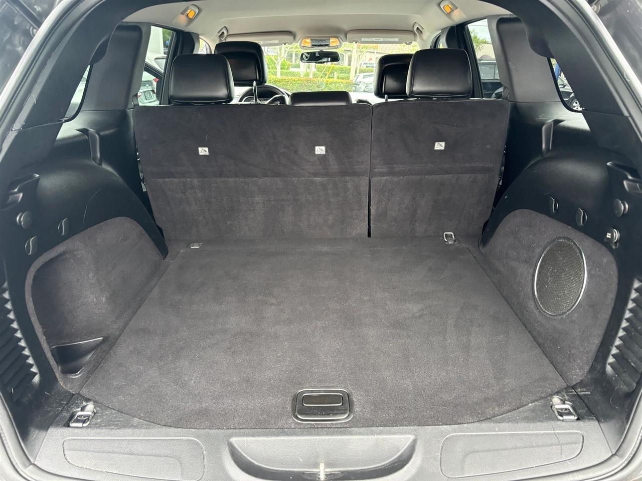 Jeep Grand Cherokee - Thumbnail 16