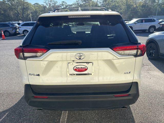 Toyota Rav4 Xle Prem Fwd Suv - Thumbnail 3