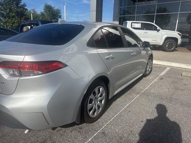 Toyota Corolla Le - Thumbnail 7