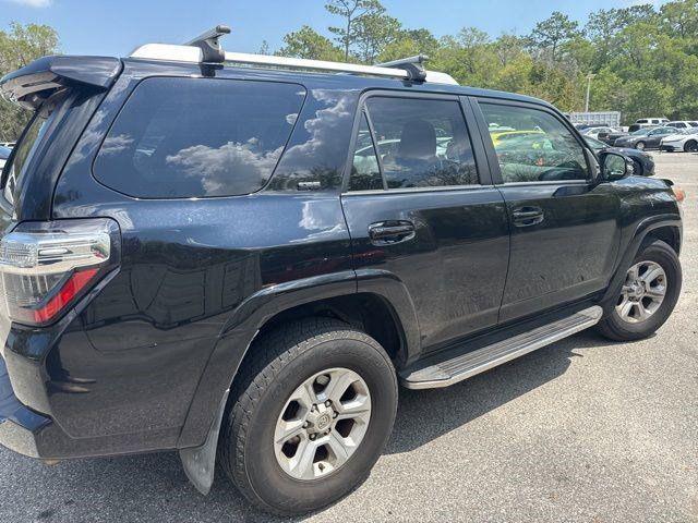 Toyota 4Runner 4X2 Sr5 Premium V6 - Thumbnail 3