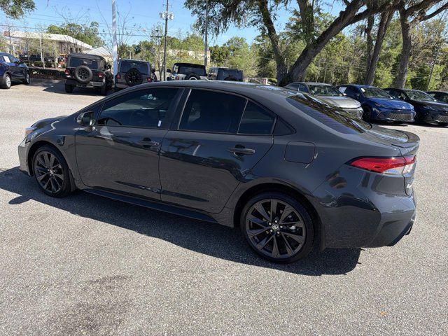 Toyota Corolla Se - Thumbnail 4