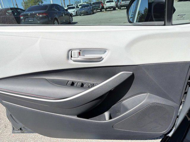 Toyota Corolla Se - Thumbnail 7