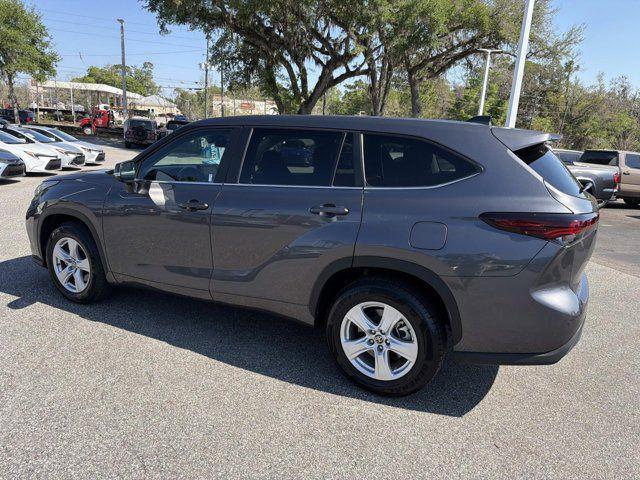 Toyota Highlander Le Fwd - Thumbnail 4