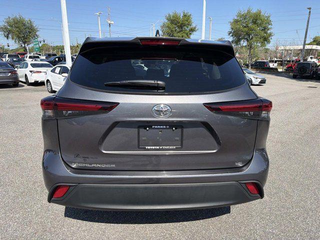 Toyota Highlander Le Fwd - Thumbnail 3