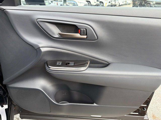 Toyota Crown Xle - Thumbnail 15