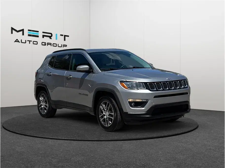 Jeep Compass Latitude Sport Utility 4D - View 1