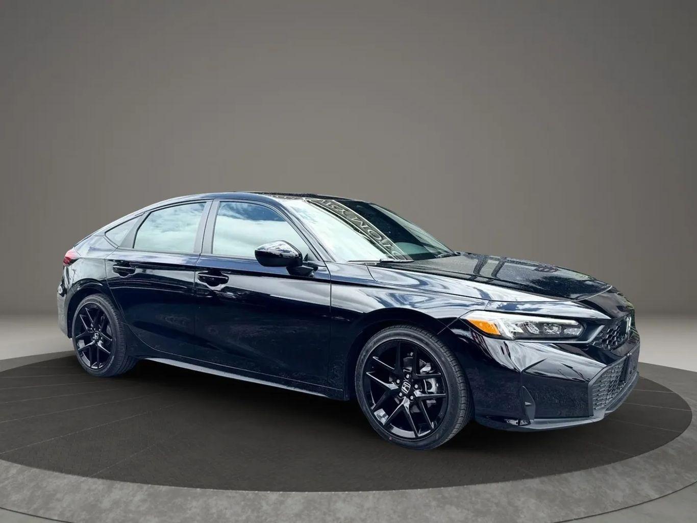 Honda Civic Sport Hatchback 4D - Thumbnail 3