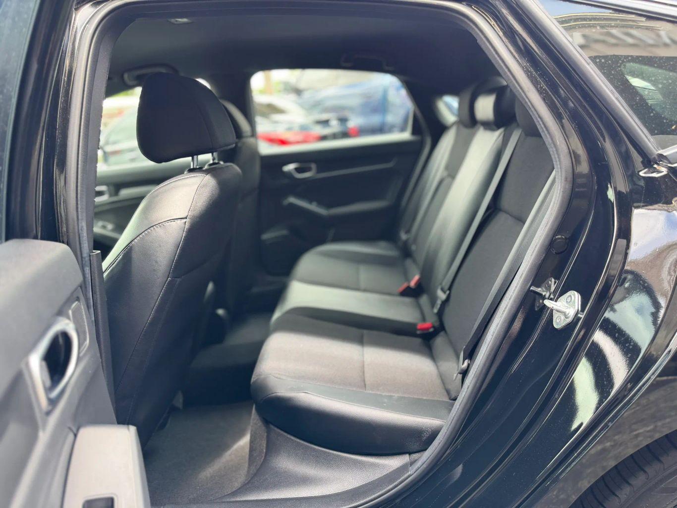 Honda Civic Sport Hatchback 4D - Thumbnail 17