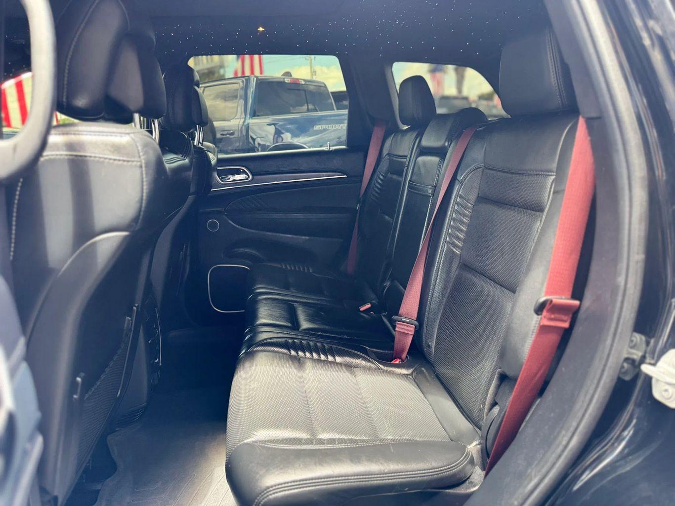 Jeep Grand Cherokee Srt Sport Utility 4D - Thumbnail 19