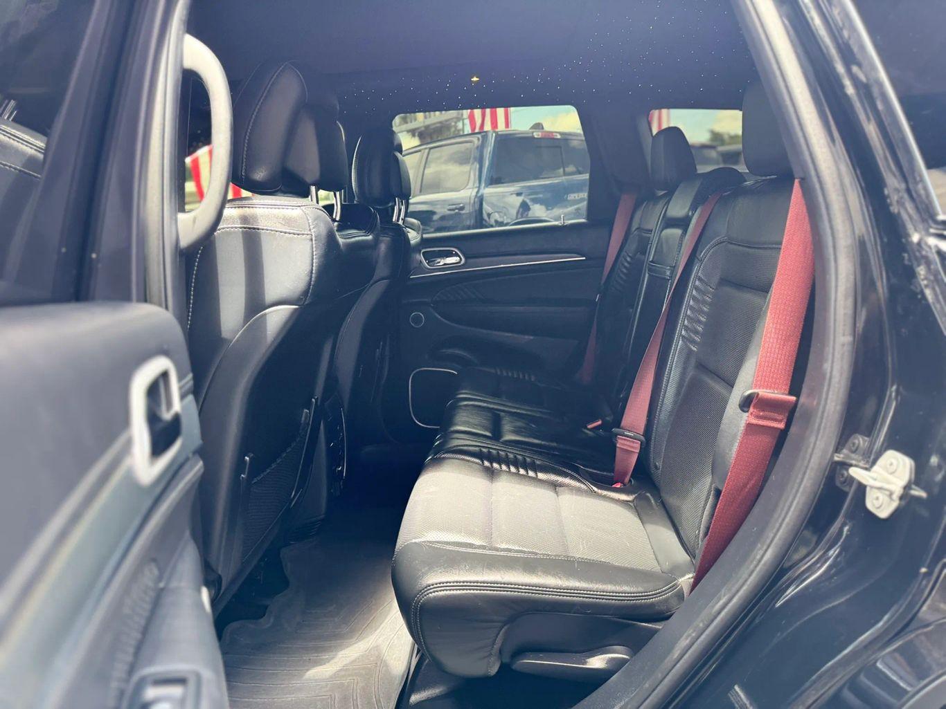 Jeep Grand Cherokee Srt Sport Utility 4D - Thumbnail 18