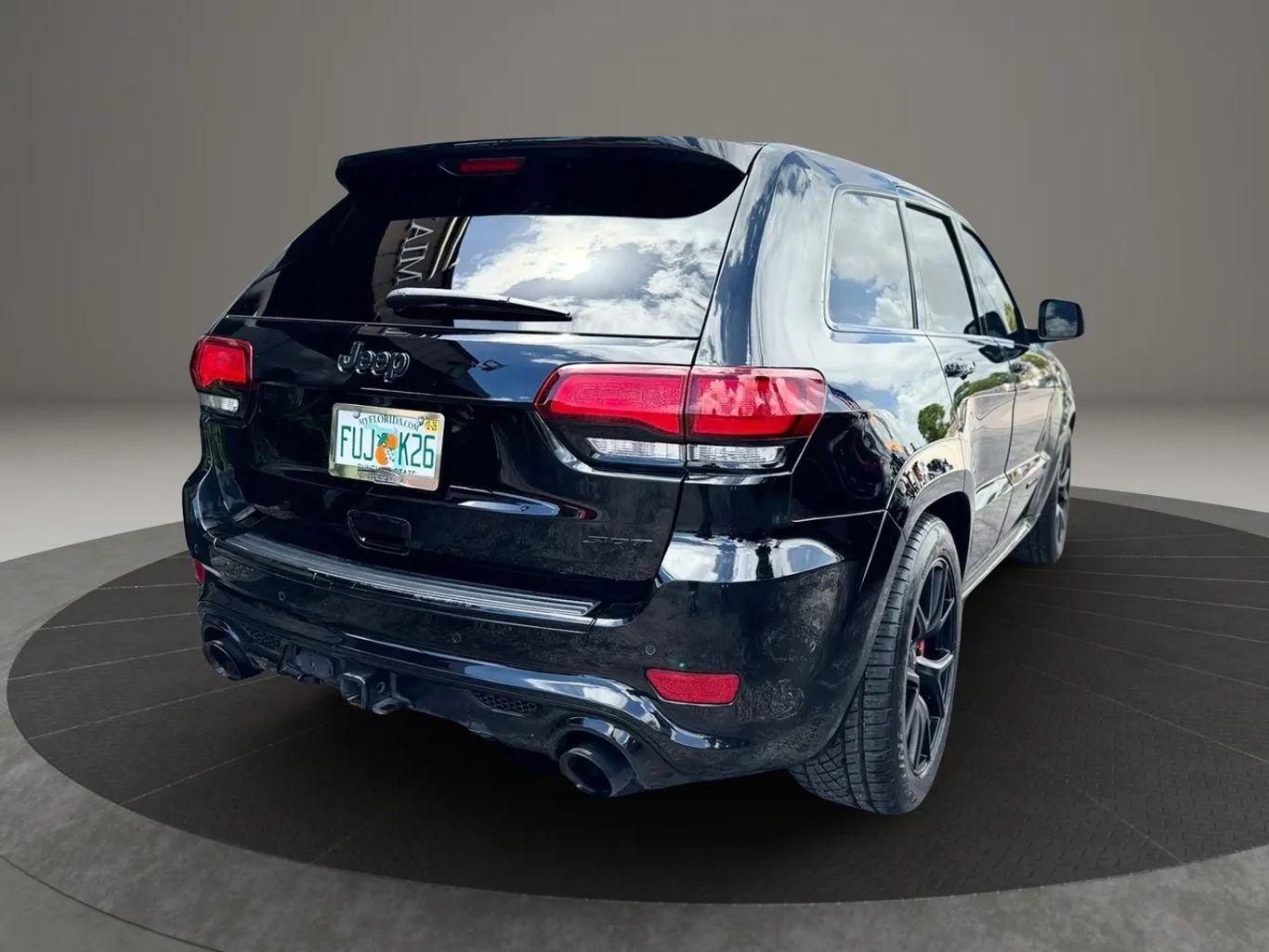 Jeep Grand Cherokee Srt Sport Utility 4D - Thumbnail 12