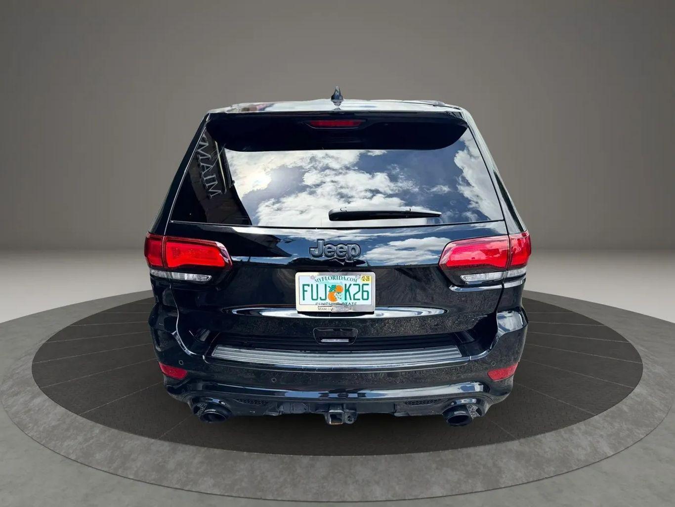 Jeep Grand Cherokee Srt Sport Utility 4D - Thumbnail 11