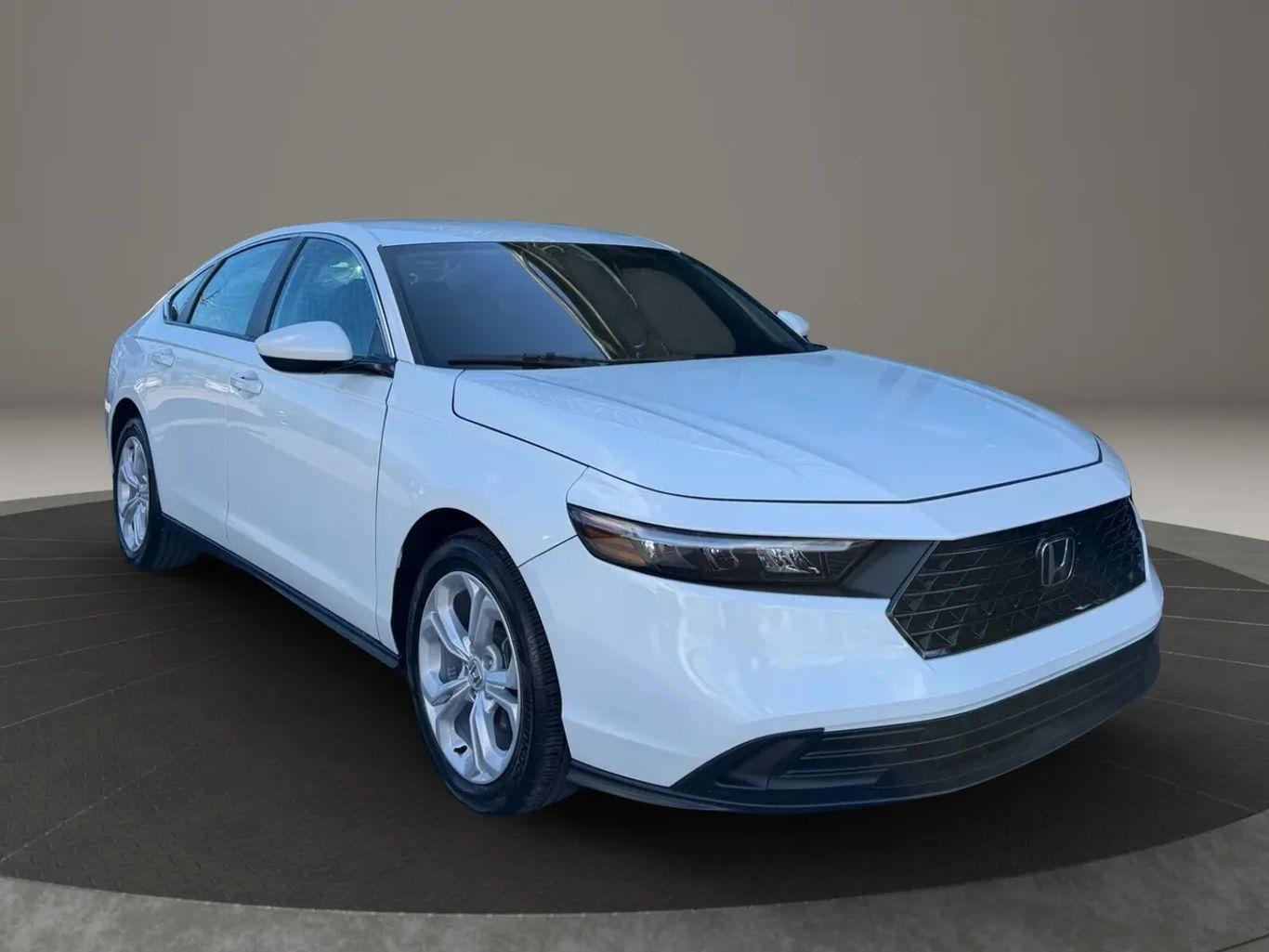 Honda Accord Lx Sedan 4D - Thumbnail 4