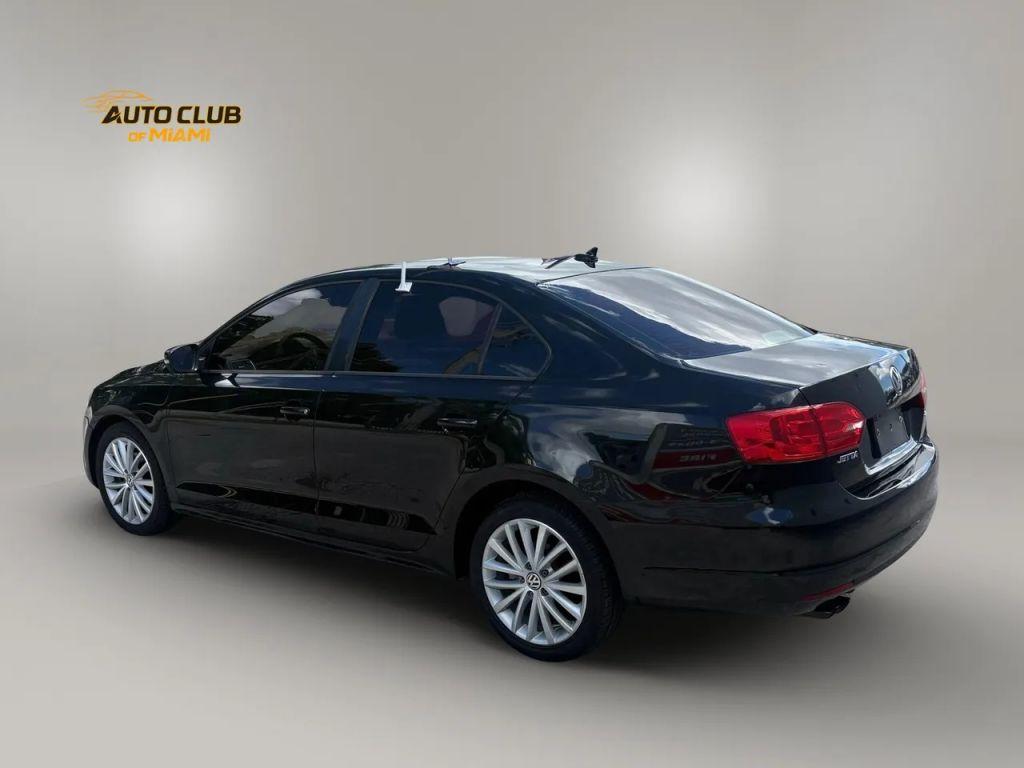 Volkswagen Jetta - Thumbnail 7