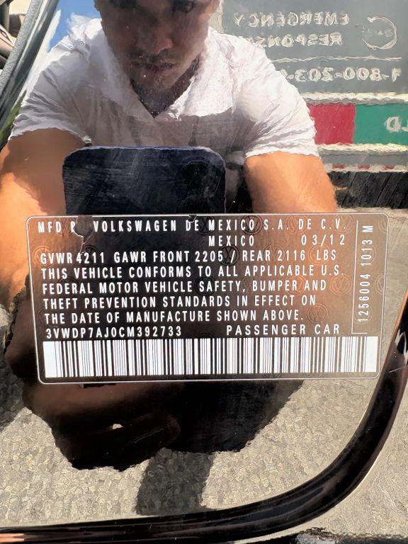 Volkswagen Jetta - Thumbnail 3