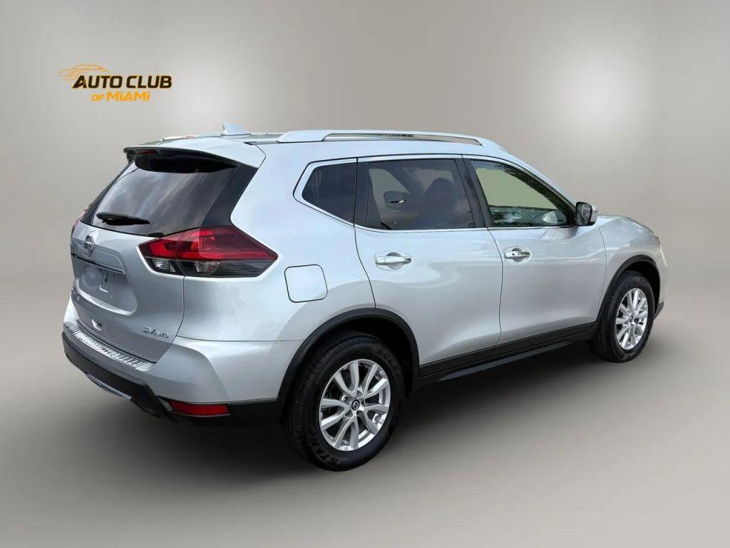 Nissan Rogue - Thumbnail 8
