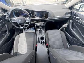 Volkswagen Jetta - Thumbnail 11