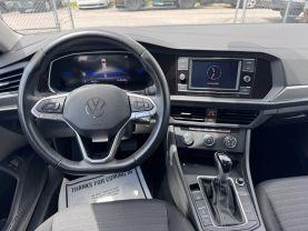 Volkswagen Jetta - Thumbnail 13