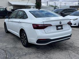 Volkswagen Jetta - Thumbnail 8