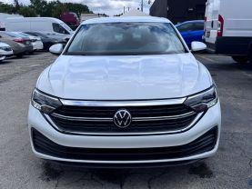 Volkswagen Jetta - Thumbnail 3