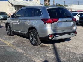 Mitsubishi Outlander - Thumbnail 9
