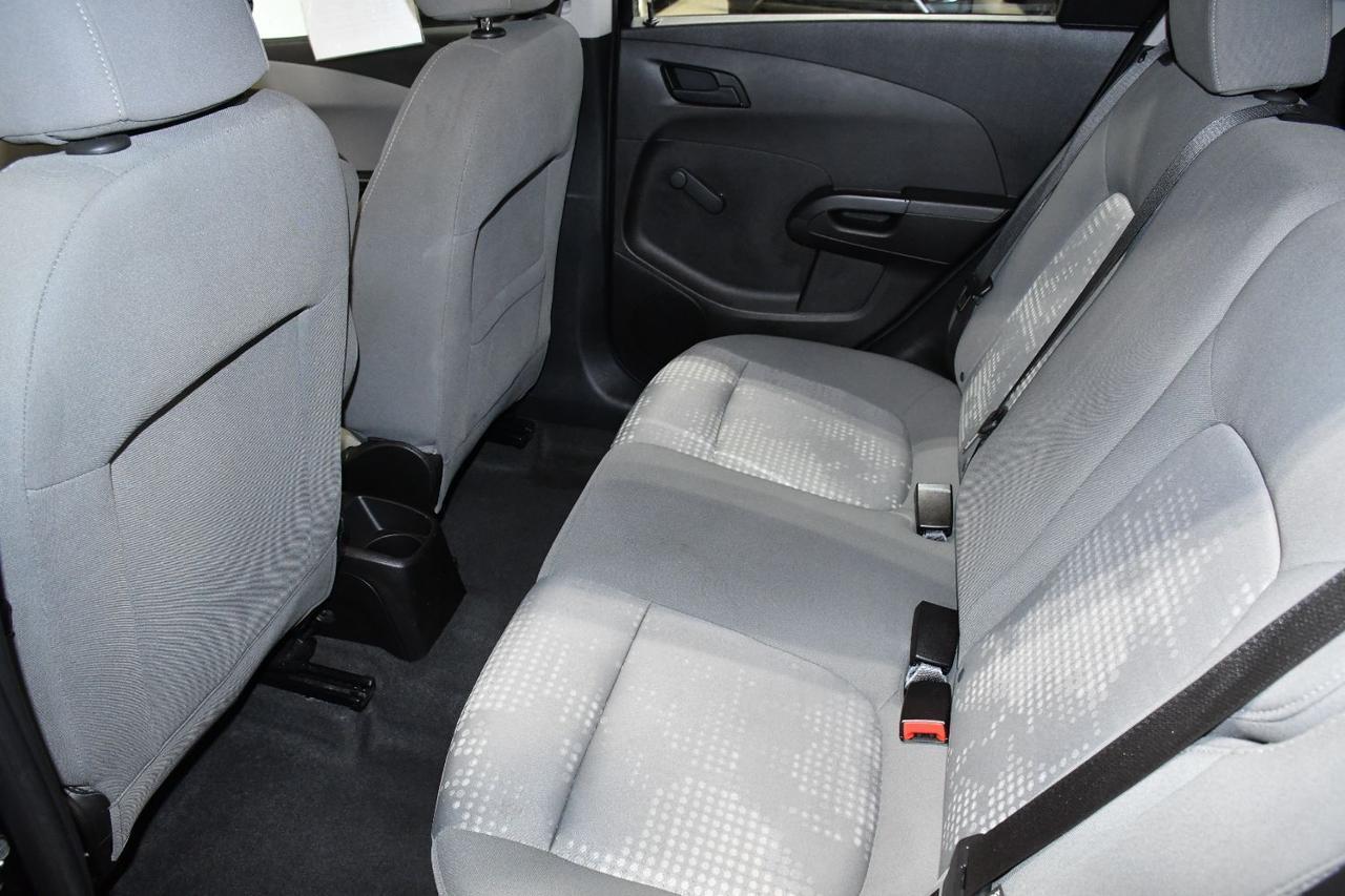 Chevrolet Sonic - Thumbnail 18