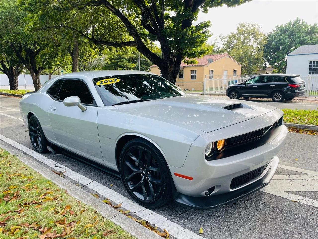 Dodge Challenger - Thumbnail 8