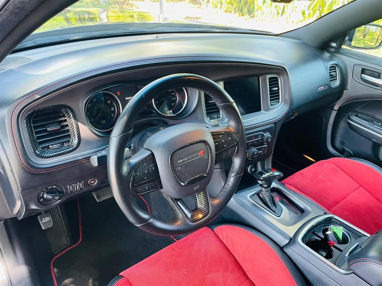 Dodge Charger - Thumbnail 12