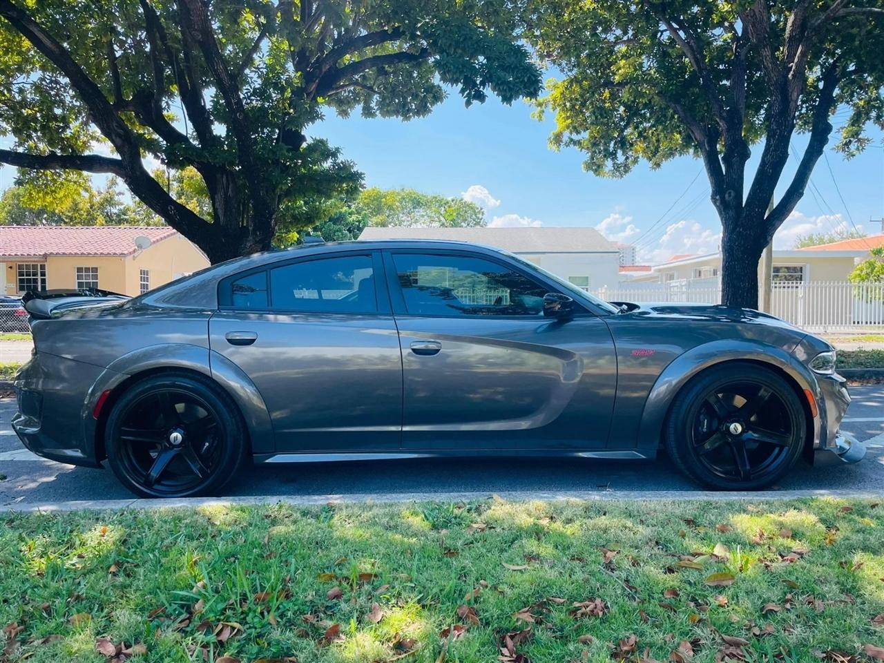 Dodge Charger - Thumbnail 7