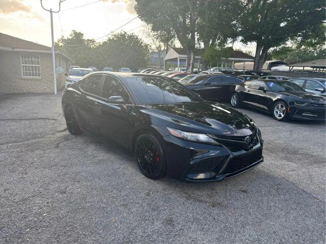 TOYOTA CAMRY - Thumbnail 3