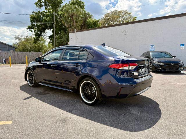 TOYOTA COROLLA - Thumbnail 3