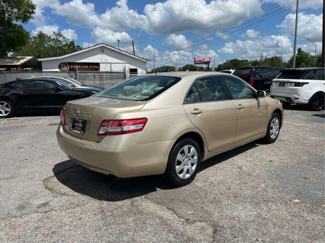 TOYOTA CAMRY - Thumbnail 5