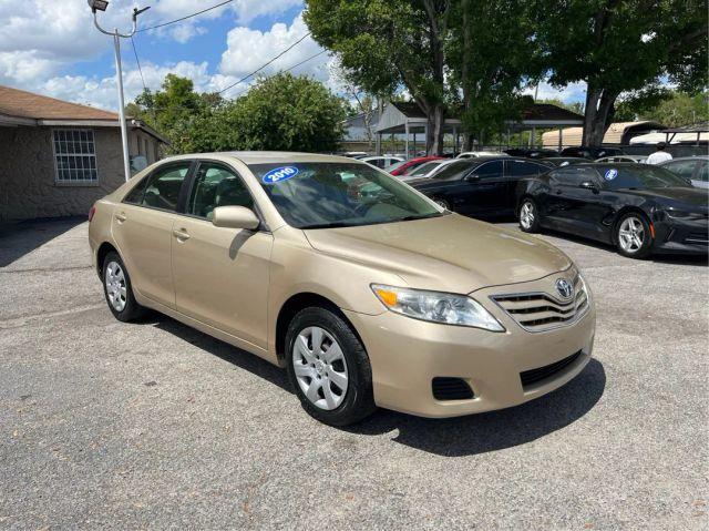 TOYOTA CAMRY - Thumbnail 3