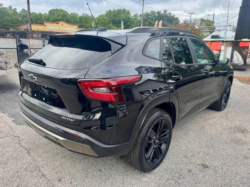 Chevrolet Trax - Thumbnail 10