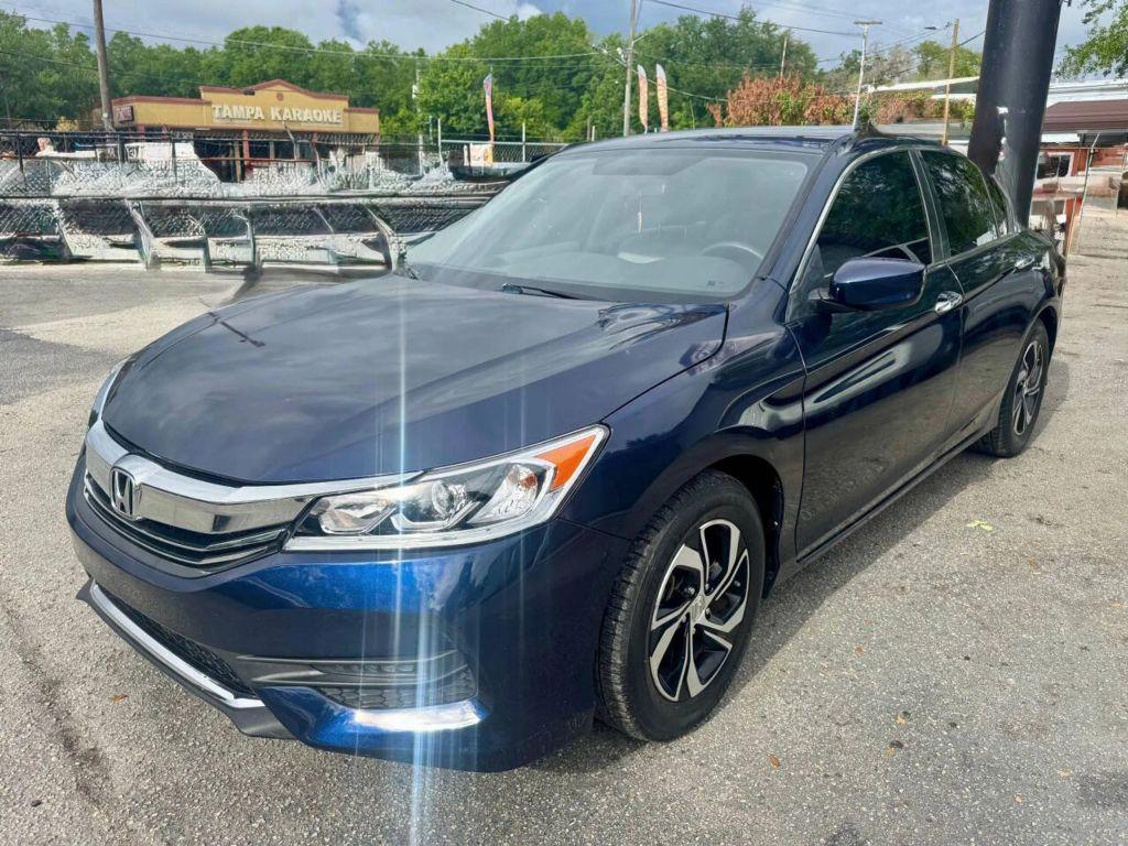 Honda Accord - Thumbnail 15