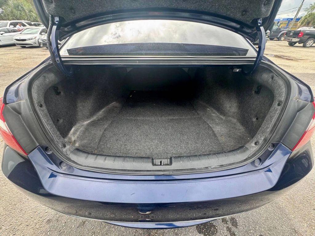 Honda Accord - Thumbnail 19