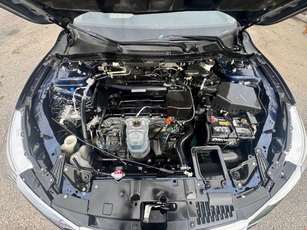 Honda Accord - Thumbnail 18