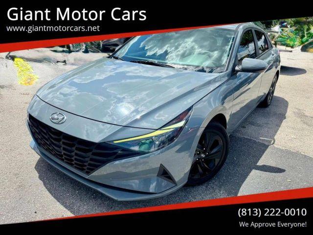 Hyundai Elantra - View 1