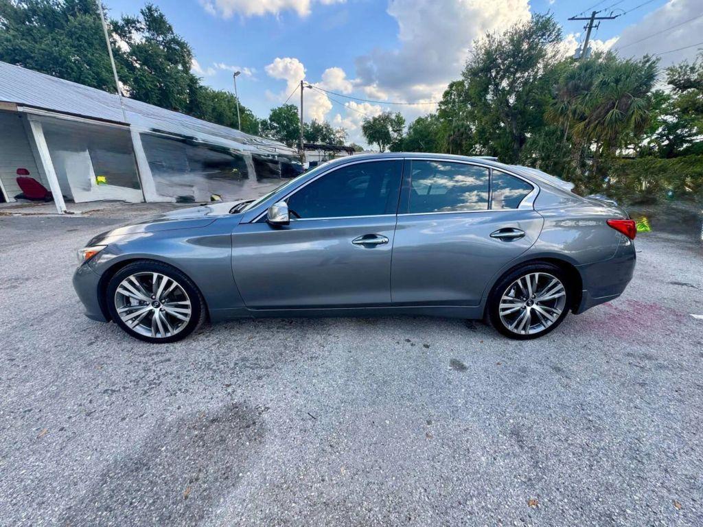 Infiniti Q50 - Thumbnail 12