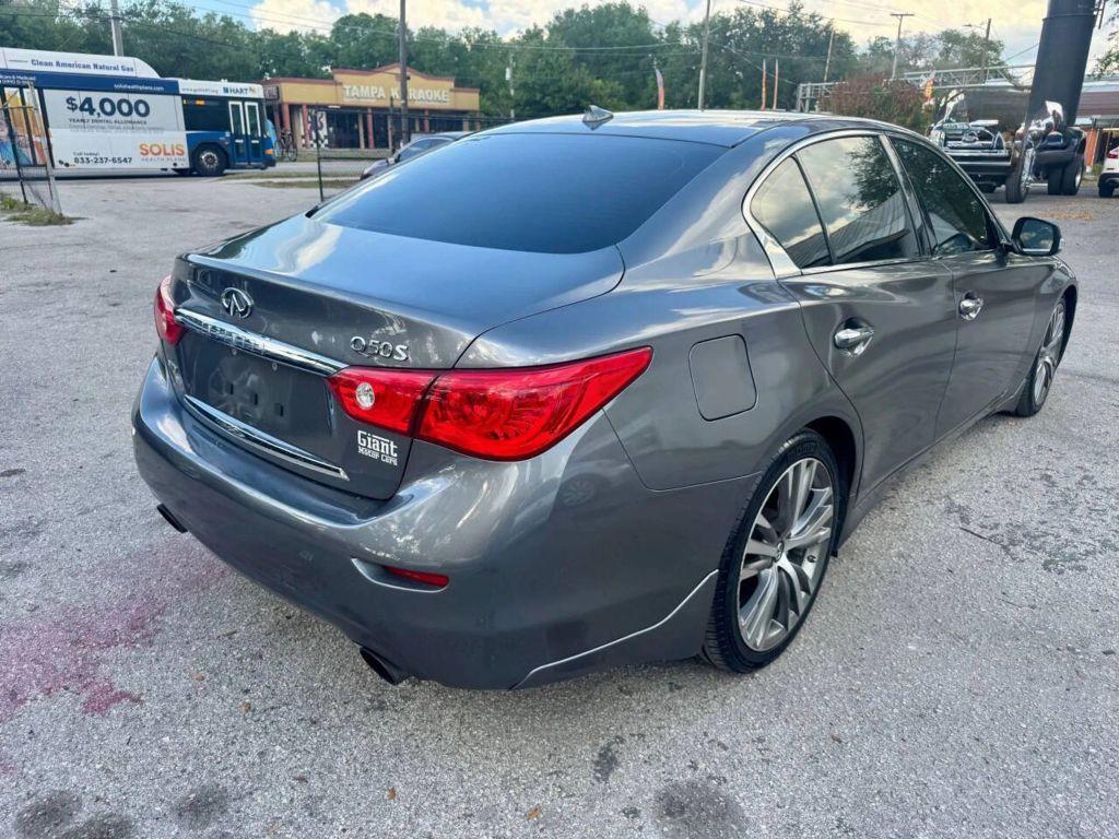 Infiniti Q50 - Thumbnail 10