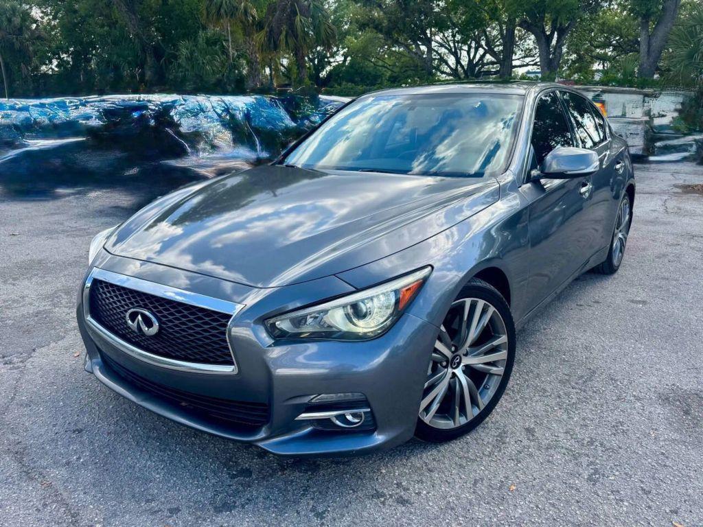 Infiniti Q50 - Thumbnail 8