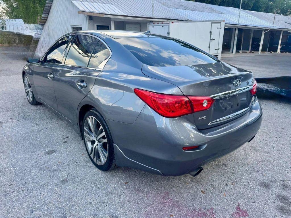 Infiniti Q50 - Thumbnail 11